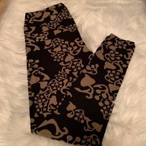 LuLaRoe Tall & Curvy Leggings Like New